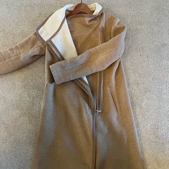 Babaton Atelier Coat - Picture 2 of 3